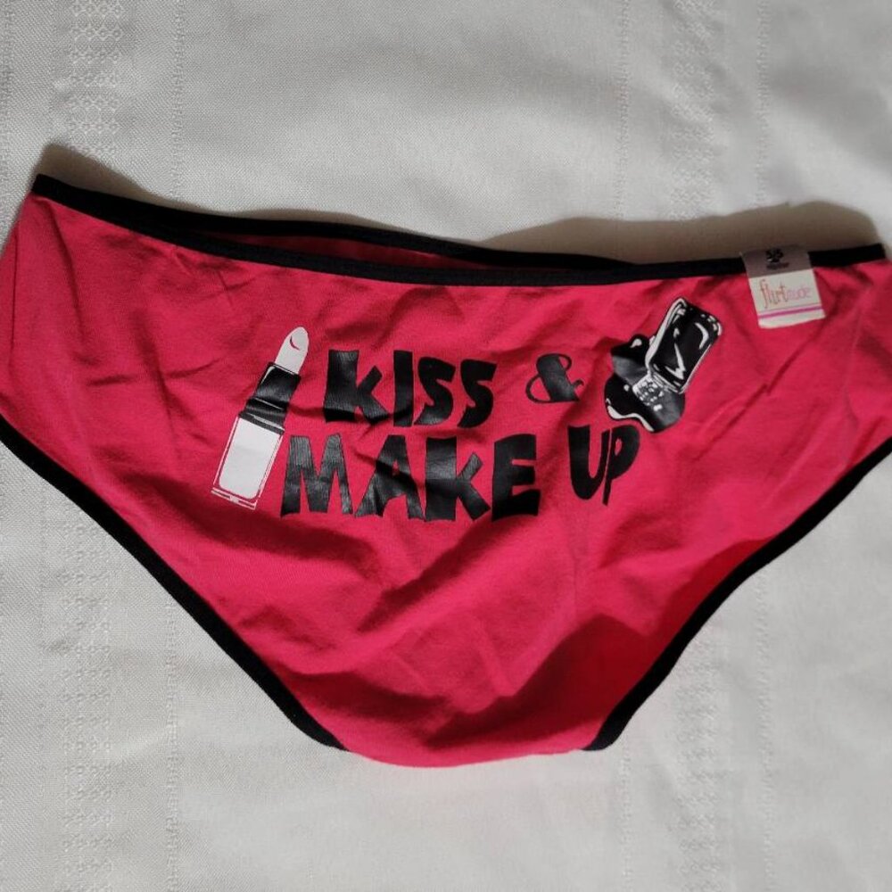 Flirtitude size small 5 NWT Cotton Hipster Panty NWT